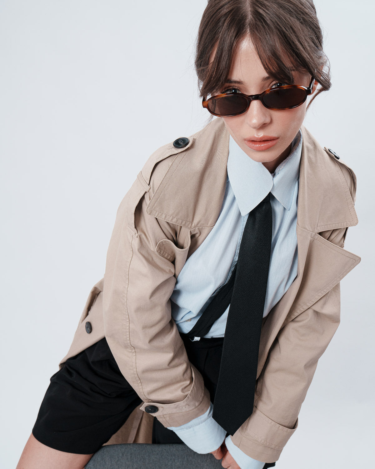 Editorial portrait featuring ME & JOE Iris sunglasses – editorial view